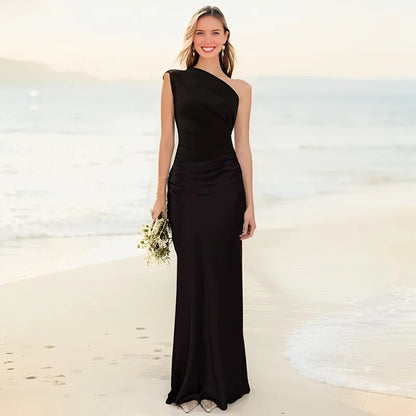 Sophia | Satynowa sukienka maxi na jedno ramię